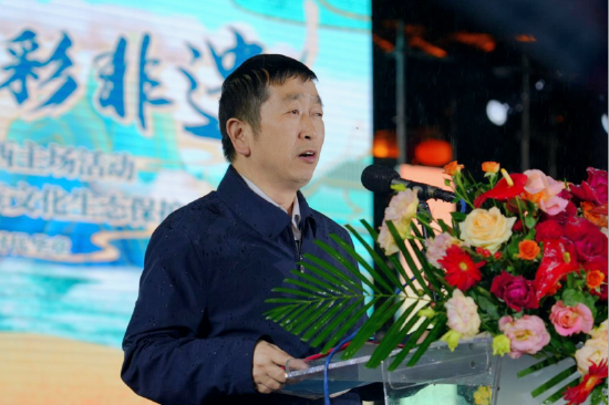 ▲湘西州人民政府副州长高湘文致辞