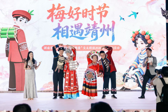 去年牵手并结婚/订婚的嘉宾现场分享甜蜜