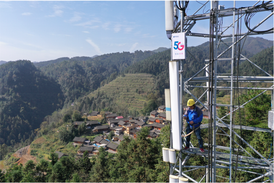 湖南电信在十八洞村建设的5G基站