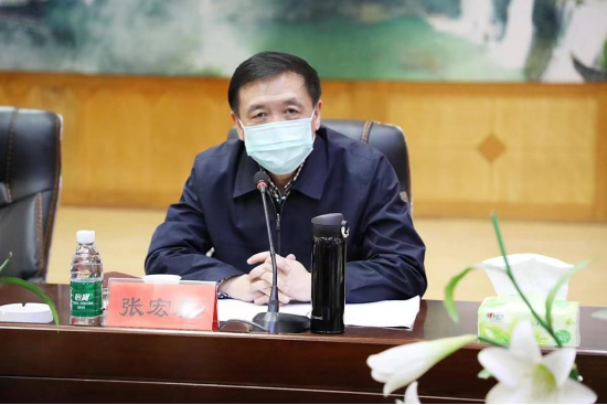 ▲2020年3月17日张宏森书记在芙蓉镇召开疫情文旅专项调研座谈会