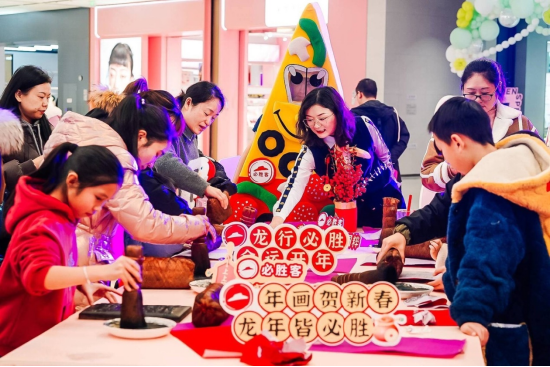 活动现场滩头年画非遗体验