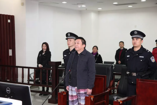 被告人胡志国