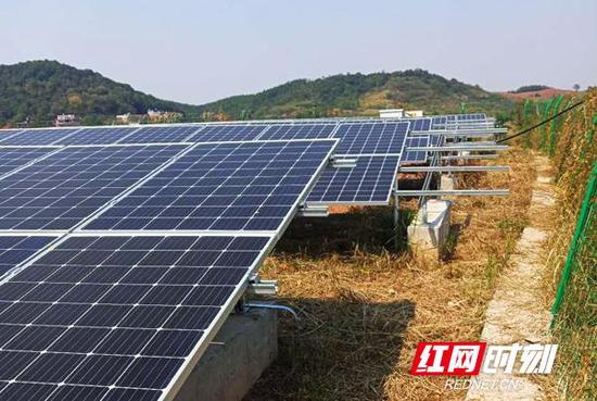 衡南县光伏发电让阳光“钻”进钱口袋，“阳光银行”助脱贫。