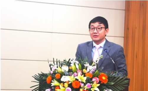 广州爱洁大健康科技集团总经理韩正强致辞
