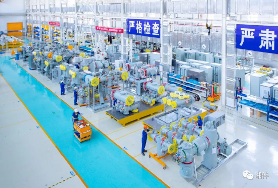 湖南大合新材料有限公司以研发和生产先进的碲锌镉、锑化镓等单晶半导体材料为主,产品主要应用于红外探测、核工程辐射探测、无人机夜视等行业。湖南日报全媒体记者 成俊峰 摄