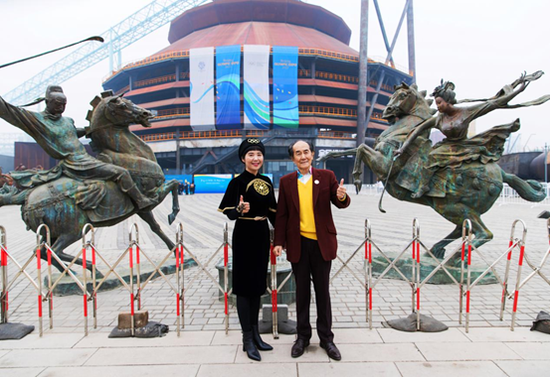 著名艺术家刘宇一为黄剑奥运雕塑点赞
