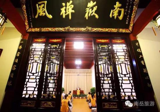 晨钟暮鼓,禅修静心之旅让游客深度了解南岳禅文化。