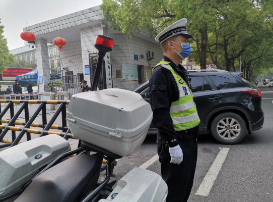 “校园卫士“为孩子护航
