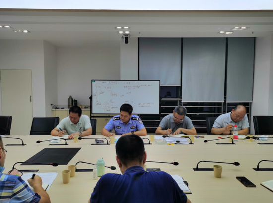 专班每晚召开流调工作碰头会