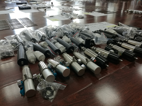 收缴的部分枪支配件