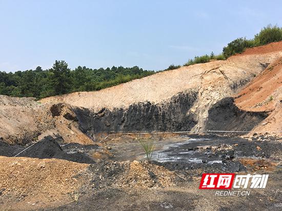 衡山县查封的非法采矿区。