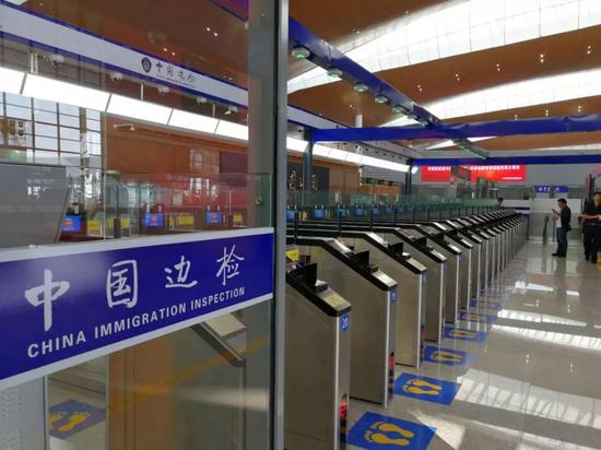 珠海公路口岸(图/央视记者 贾燕华)