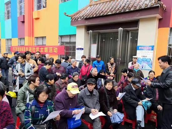 合江街道在柏树嘴社区开展禁毒宣传