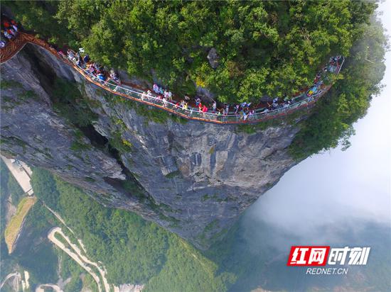 盘龙崖栈道。邵颖 摄