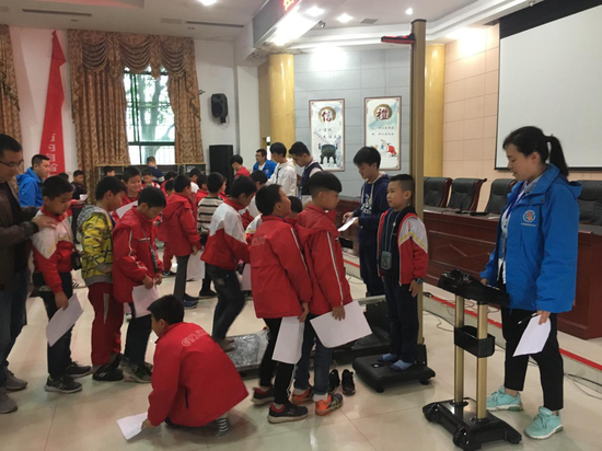 “体育·新时代”助力青少年体质健康