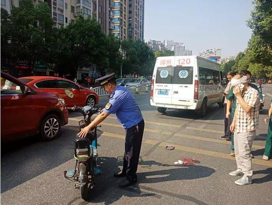 120赶到现场