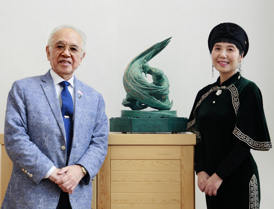 2019年10月17日,日中友好使者田边惠三先生专程来北京参观《中日柔道友谊赛》。