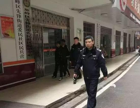 专业心理咨询介入 打开心结父女团聚