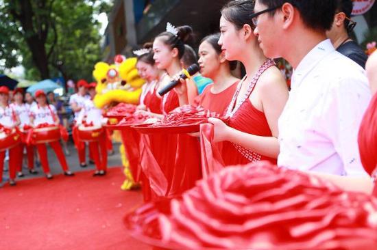 泽品进口折扣馆开业,开始纯进口社区店加盟模