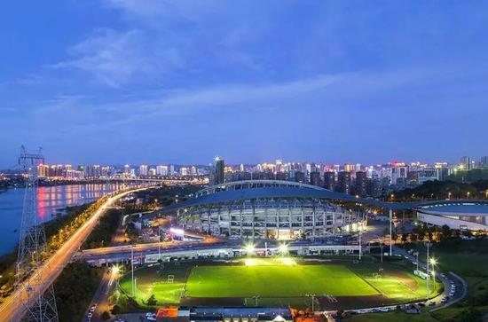 长沙要建一座会随阳光变色的国际体育场