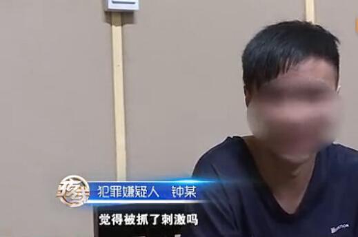 小伙网吧内发现连通超市的通道 多次盗窃被抓