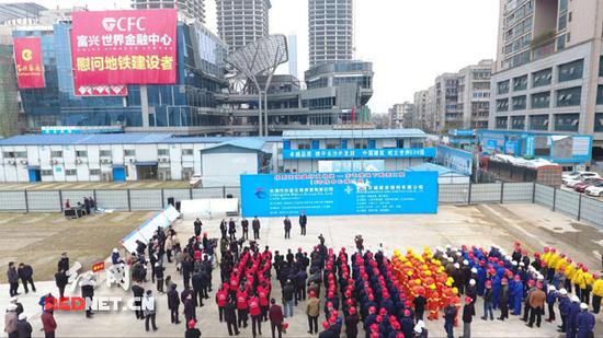 长沙地铁6号线中心城区段——文昌阁至东屯渡地下配套工程开工建设。