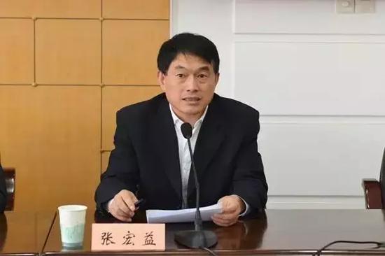 张宏益宣读省委关于蔡亭英同志的任职决定