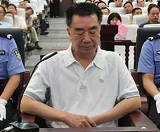案例4 中南大学原副校长胡铁:“送钱人哪次没来,我还等着呢”