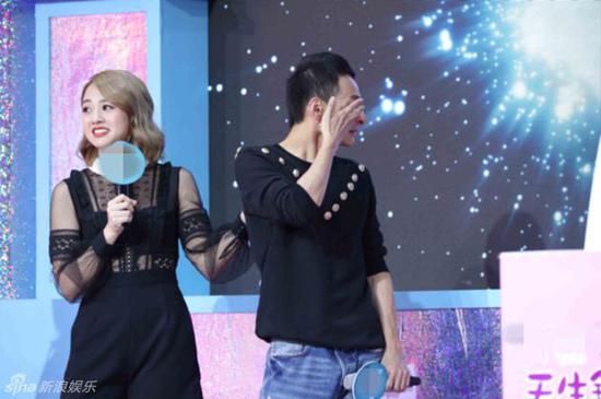 李维嘉节目现场崩溃大哭 谢娜微博安慰你要好