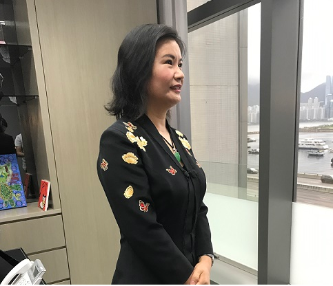 7月2日，周群飞在香港接受《文史博览·力量湖南》记者采访