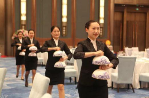 北辰洲际8位湘妹子服务金砖会议后载誉归来_新浪湖南_新浪网