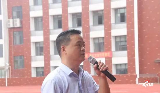 长郡芙蓉实验中学研学:往唯美的凤凰惬意遨翔