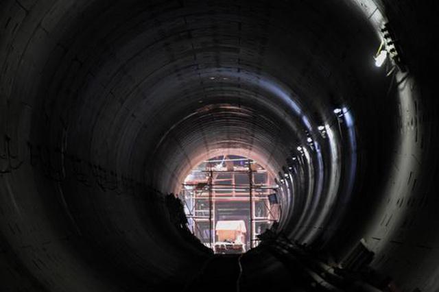 长沙地铁3号线湘江隧道成功穿越国内最复杂水下溶洞群