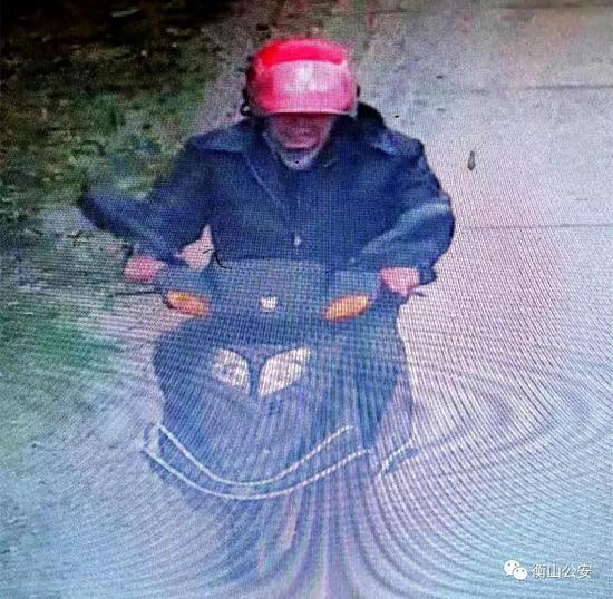 （监控视频截图中的嫌疑人唐某佳）