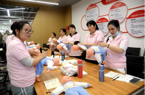 ▲天鹅到家平台累计拥有超过1800万注册用户。