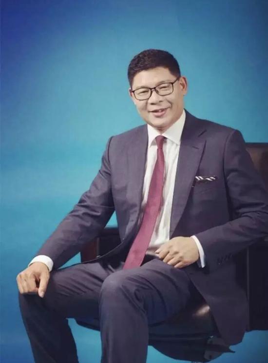 小编一见到陈会长伟岸挺拔的身姿就想喊一句"大哥!