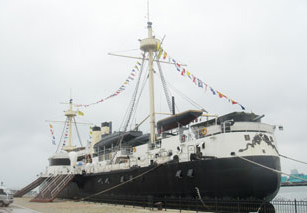 历史上的今天：12月17日