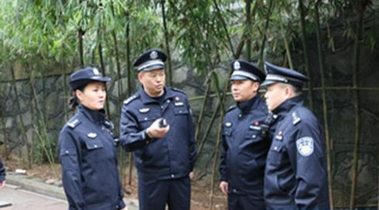 现场指挥