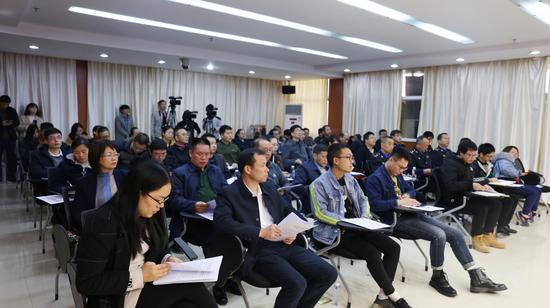 发布会现场。罗茜摄。