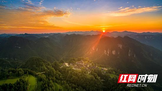 十八洞村