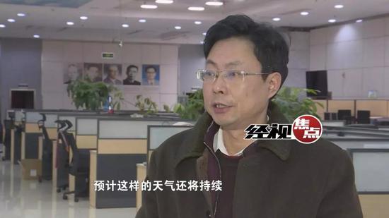 由于高速公路仍处于管制状态，长沙的各大汽车站仅有少部分班车恢复运行。