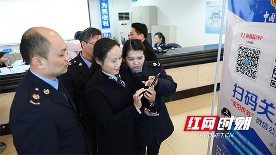 近段时间以来，衡阳税务在全系统组织开展个税全员培训活动、个税业务“大学习、大讨论”活动等，全面提升税务干部和大厅人员的素质和能力。