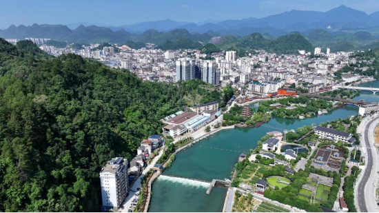 城步城区鸟瞰图。 （城步融媒体中心供图）