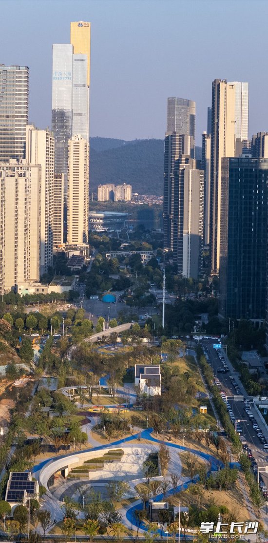 梅溪湖中轴线东段、中段已向市民开放。