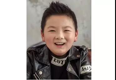 伍钊林,男,11岁,蒸湘区蒸湘北路小学五年级2班。