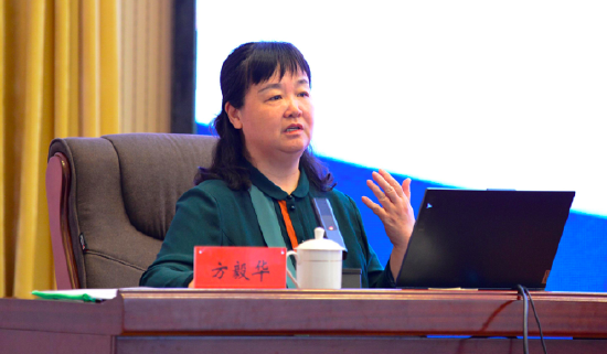 7月11日，中国传媒大学方毅华教授授课