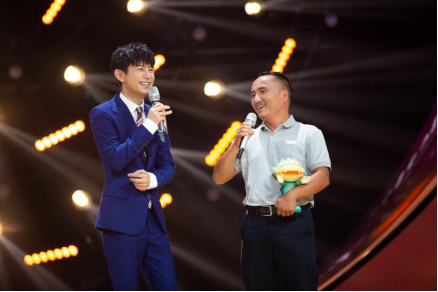何炅、吴金成
