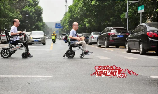 日常生活,兄弟俩完全能自理
