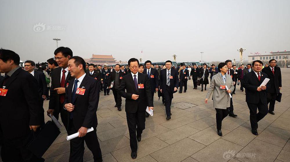 2019两会：全国政协十三届二次会议在京开幕