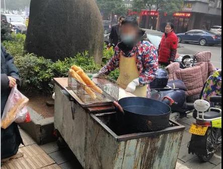 游商违规占道经营